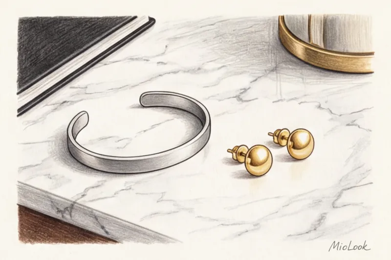 Офисный шик: какие украшения уместны при строгом дресс-коде - 5