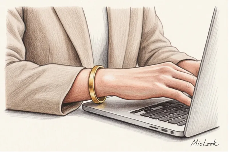 Базовые браслеты: от жестких бэнглов до тонких цепочек - 1